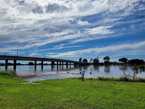 20220308_Smithtown Bridge Towards SWRjpg.jpg